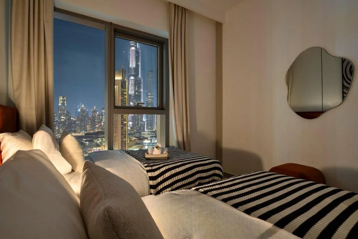 ⁨Vibrant Luxe Burj Khalifa Views-Dubai Mall Access by Maxx Value Homes⁩ — صورة 26