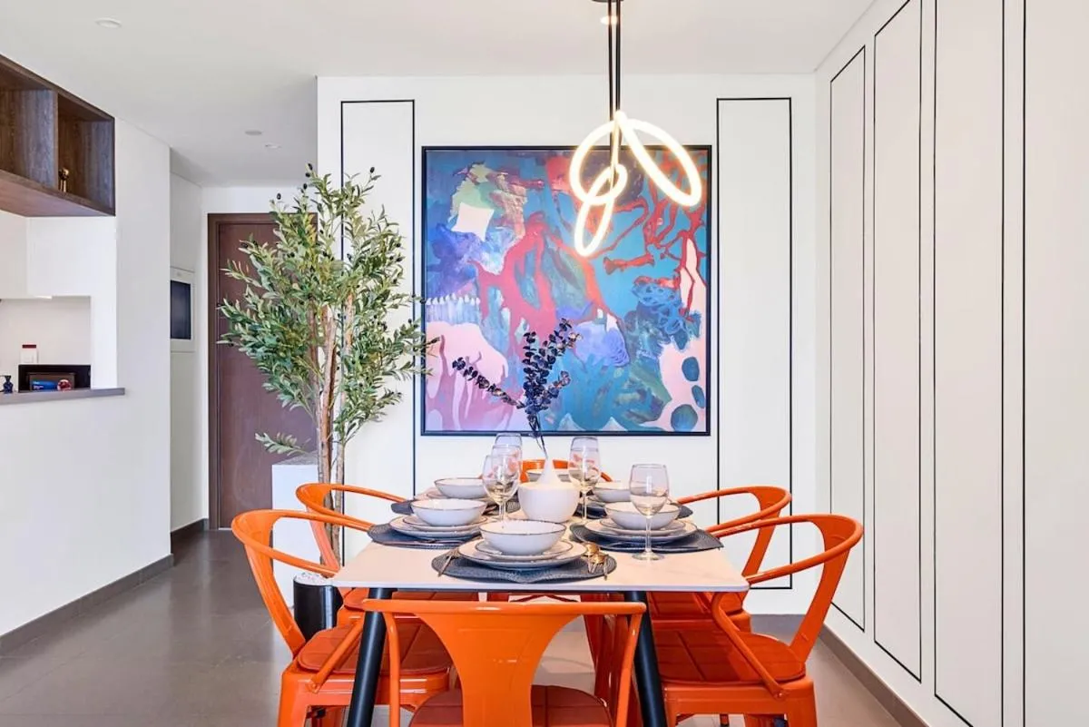 ⁨Vibrant Luxe Burj Khalifa Views-Dubai Mall Access by Maxx Value Homes⁩ — صورة 37