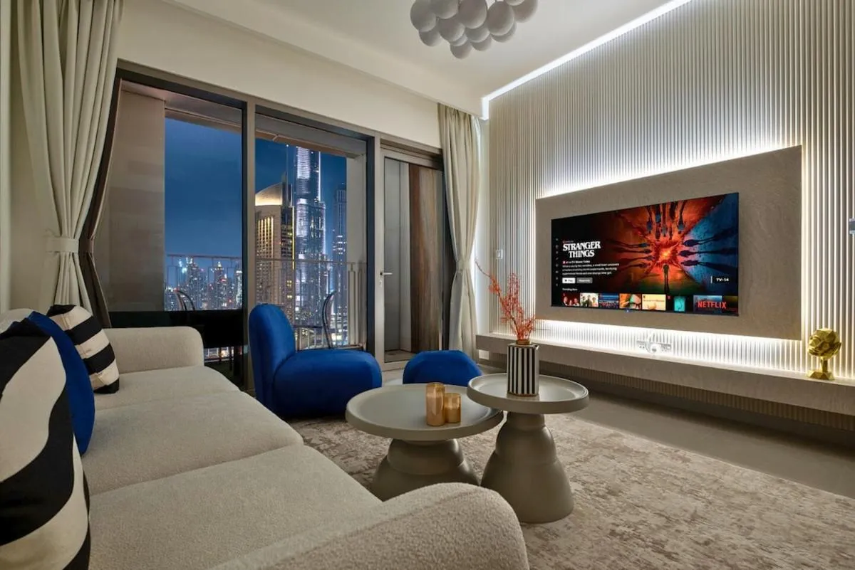 ⁨Vibrant Luxe Burj Khalifa Views-Dubai Mall Access by Maxx Value Homes⁩ — صورة 27