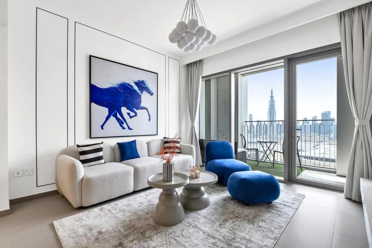 ⁨Vibrant Luxe Burj Khalifa Views-Dubai Mall Access by Maxx Value Homes⁩ — صورة 15