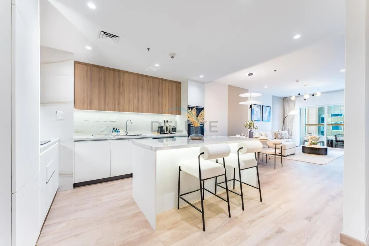 Renovated 1BR with Partial Sea and City Views Near Beach, Elite Residence, Dubai Marina by Deluxe Holiday Homes — صورة 3