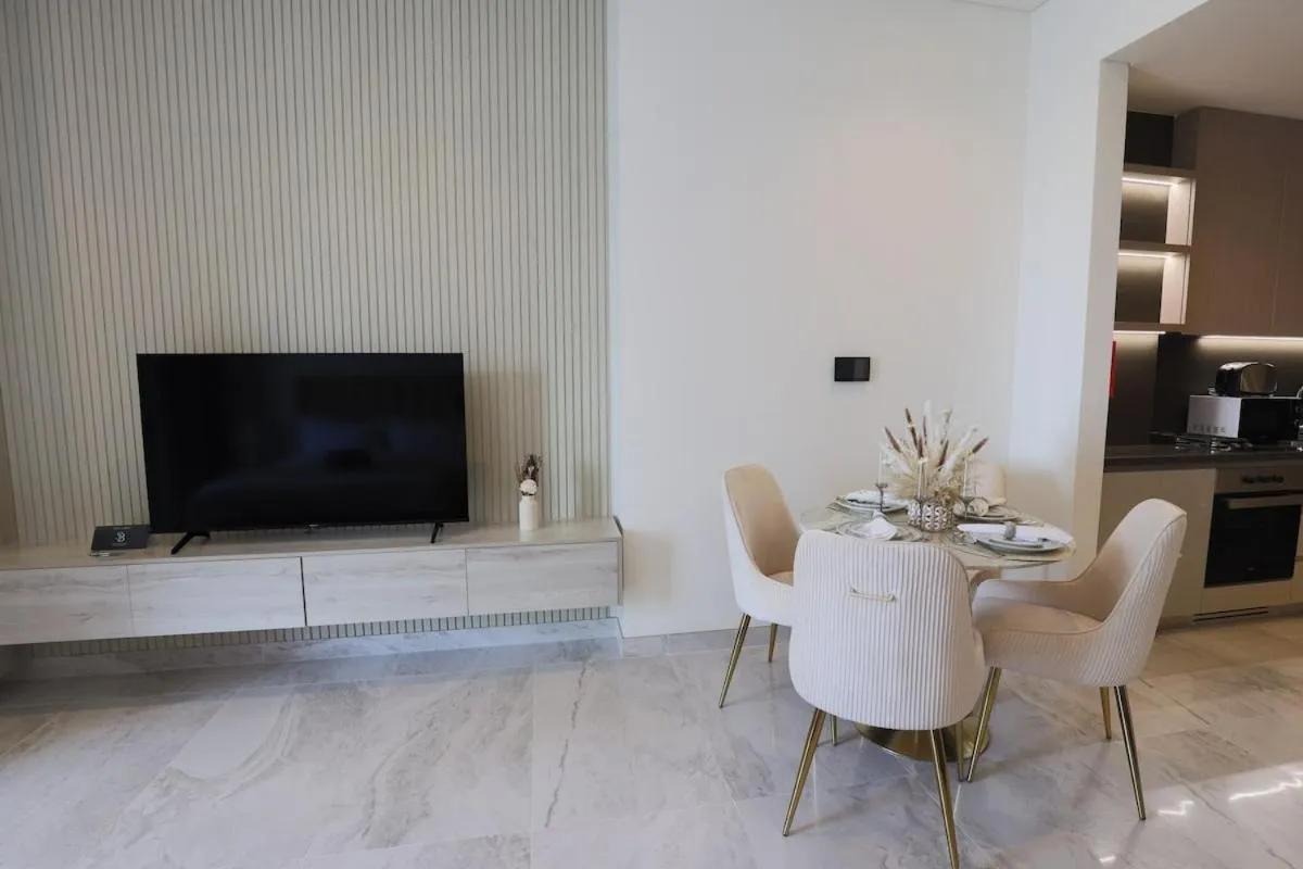 ستوننينغ ستوديو ين ذا بينينسولا فيفي — صورة 2