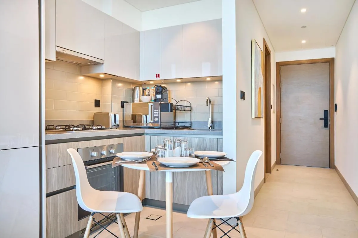 ⁨STAY BY LATINEM Luxury 1BR Holiday Home W 3516 Near Burj Khalifa⁩ — صورة 34