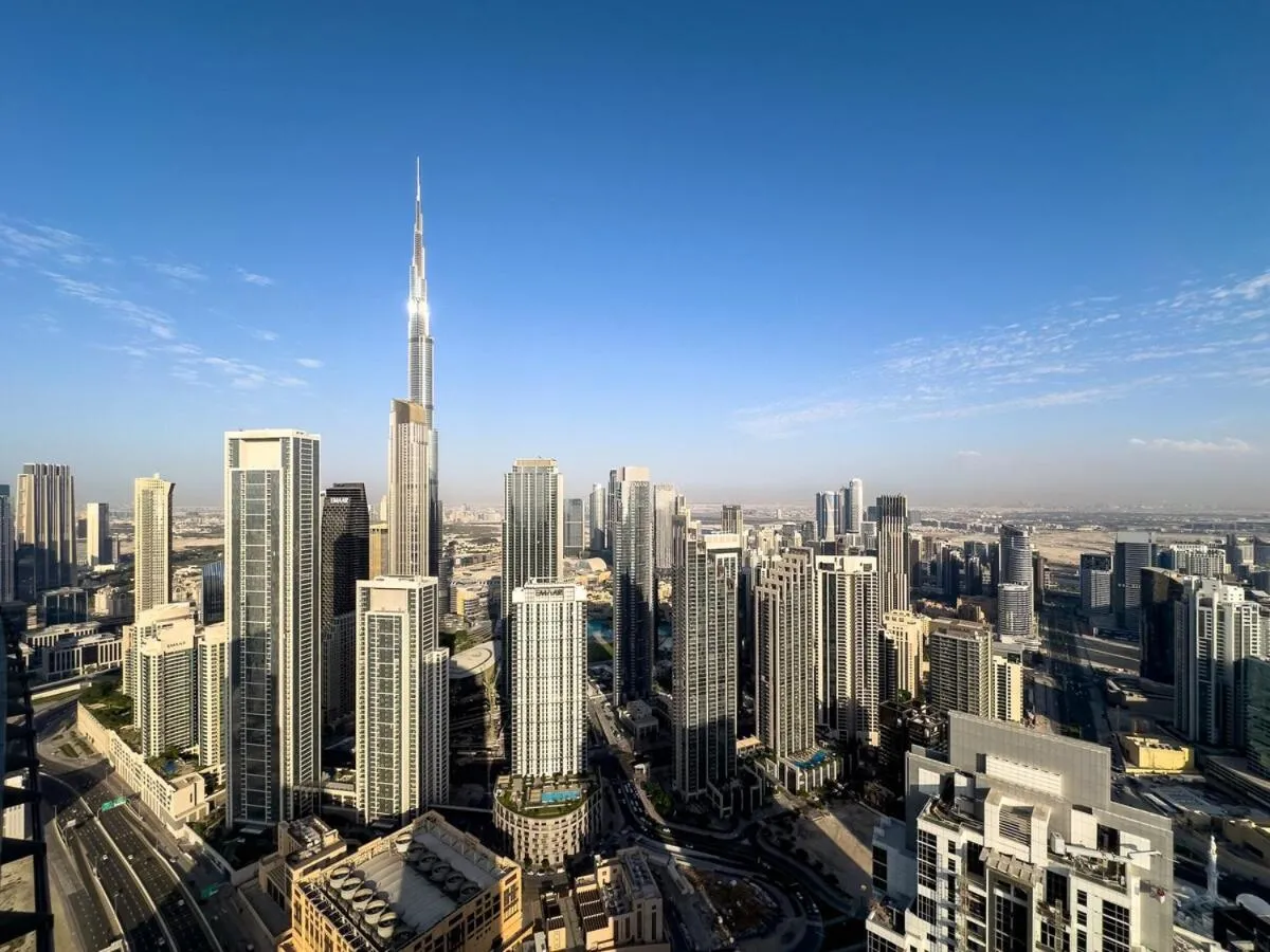 ⁨Sky Suite 1 Bedroom Apartment with Infinity Rooftop Pool and Dubais Ultimate Skyline View at Paramount Midtown⁩ — صورة 38