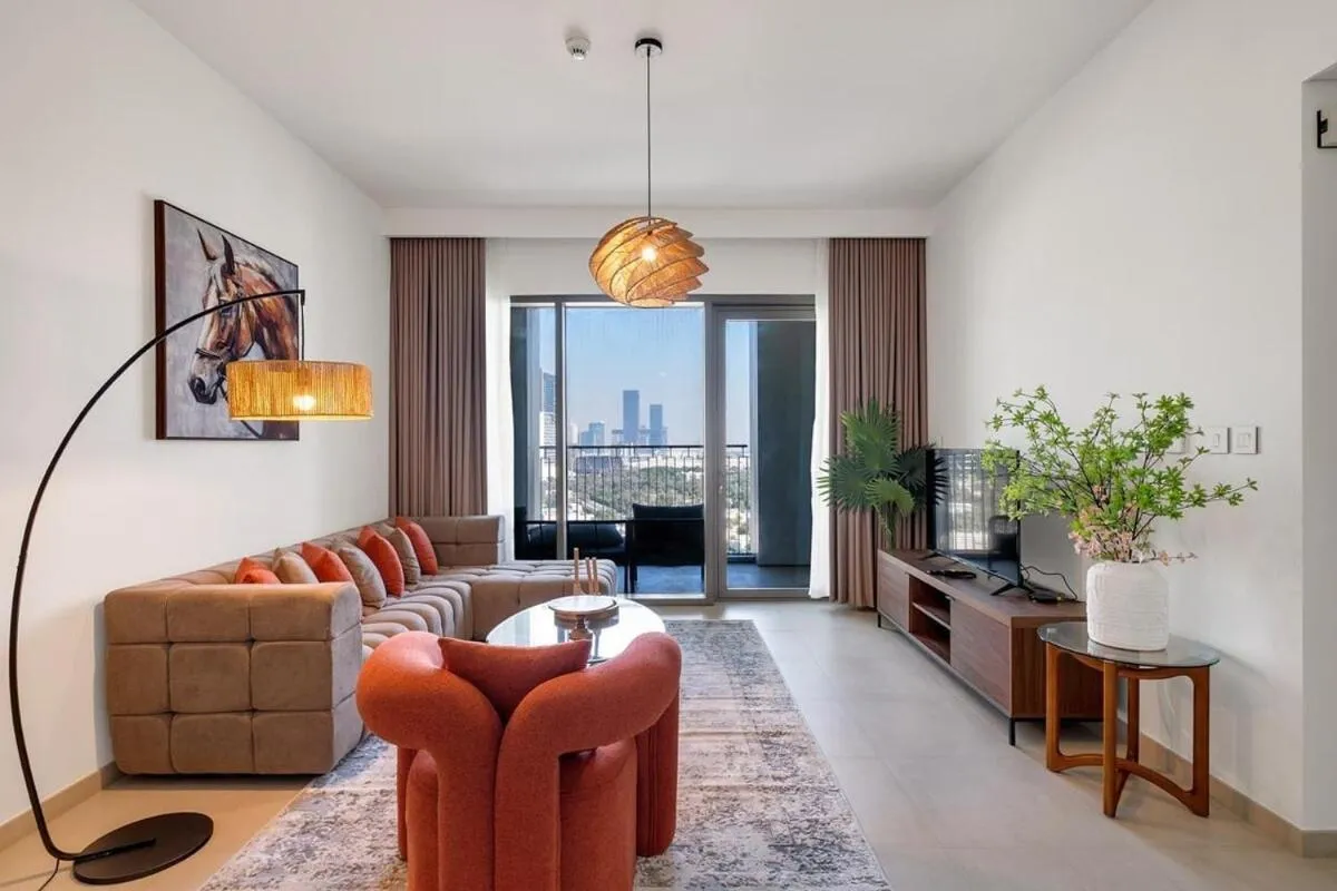 Elegant 2BR by Dubai Mall — صورة 2