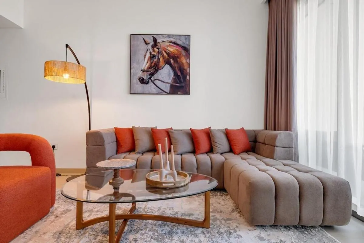 ⁨Elegant 2BR by Dubai Mall⁩ — صورة 10