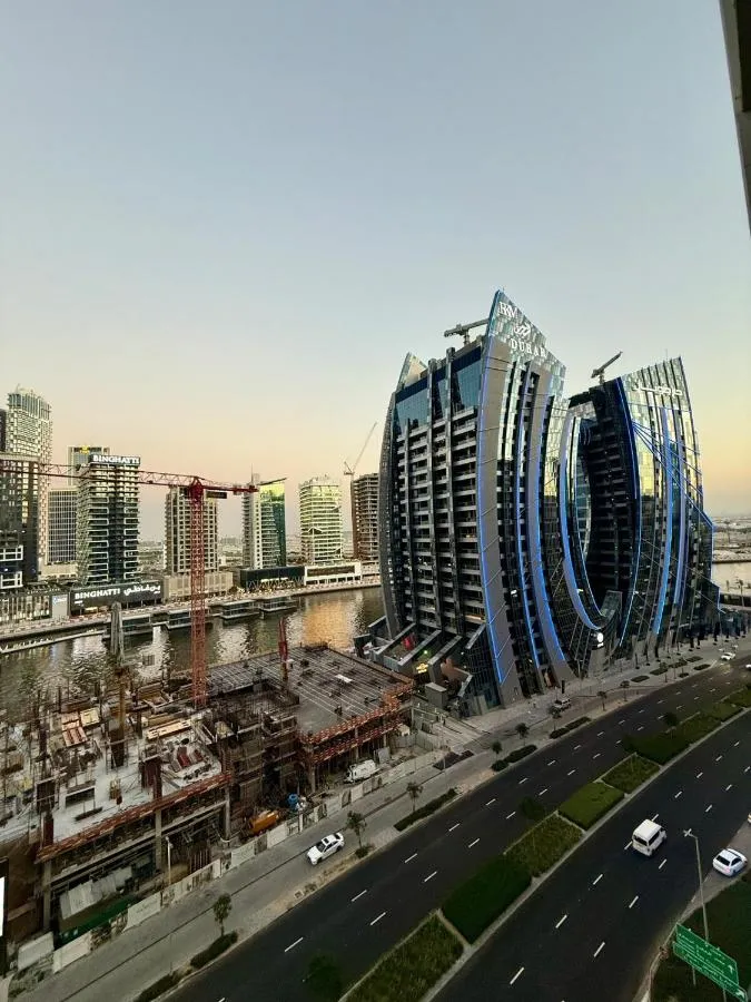 DAMAC Reva 5 mins Walk from Dubai mall — صورة 3