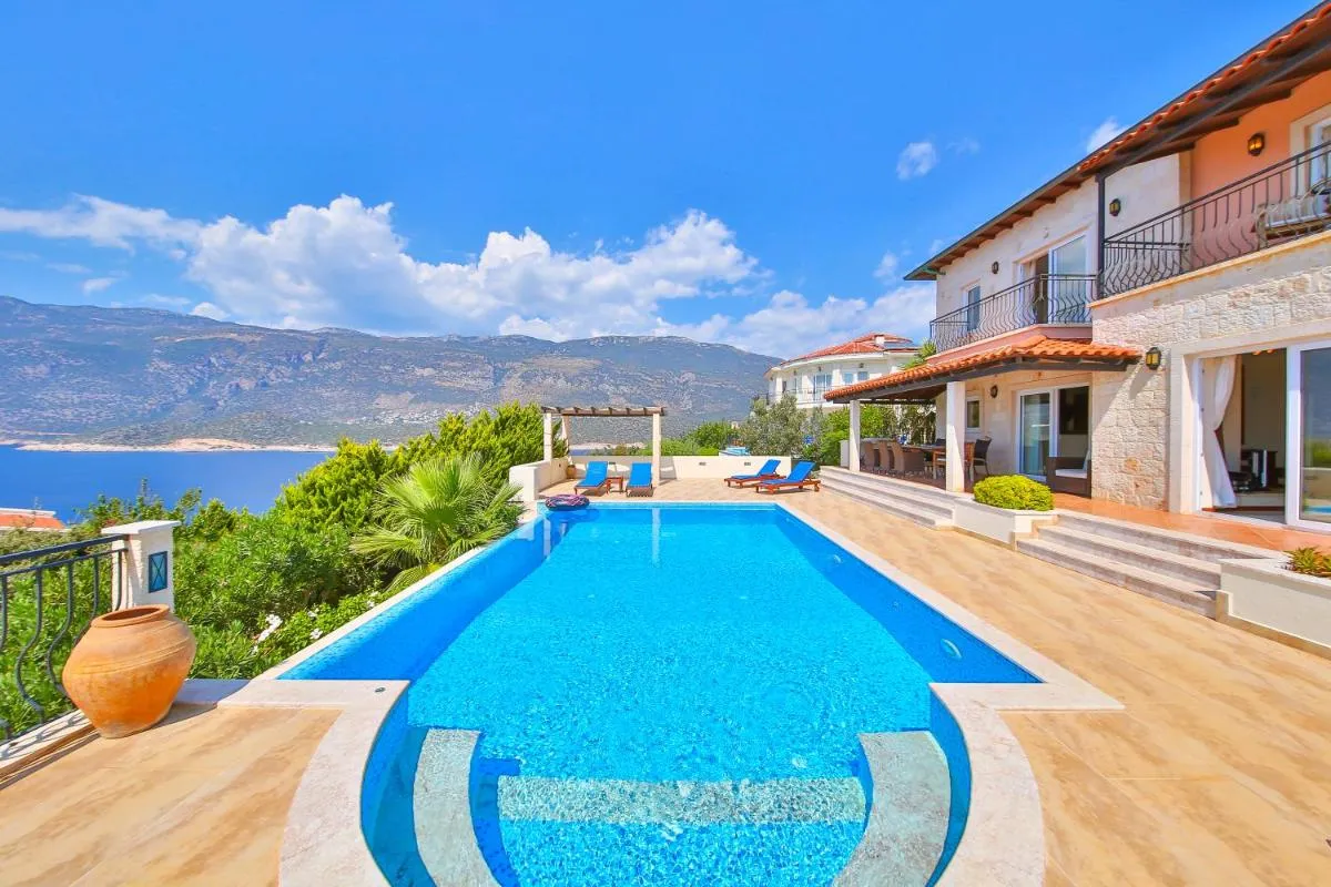 فيلا زييتين اغاسي, كاس ذا بينينسولا — صورة 4