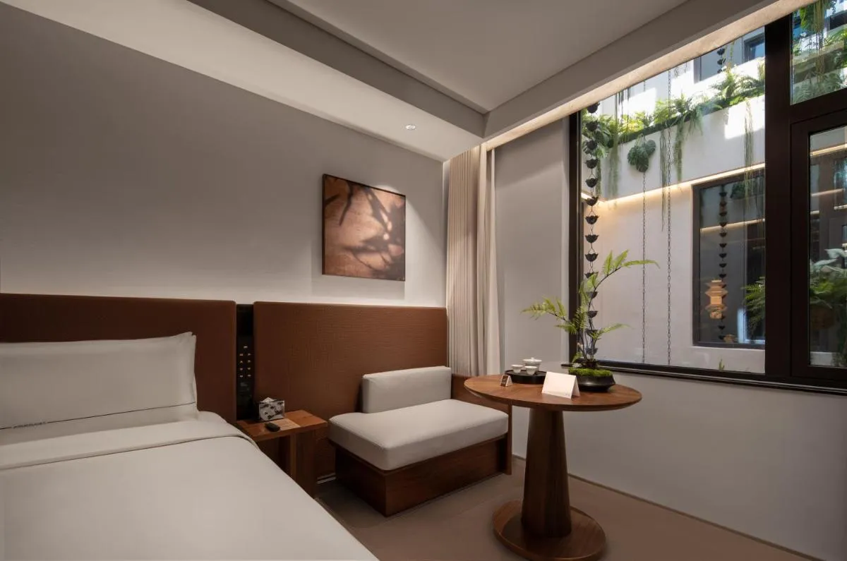 سافه ون بوند نانجينغ رود بدستريان ستريت — صورة 2