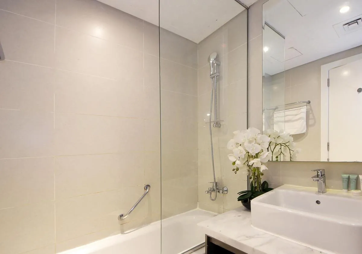 ⁨Elegant Studio with Canal Views DAMAC Prive⁩ — صورة 23
