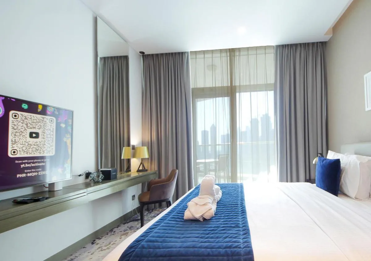 ⁨Elegant Studio with Canal Views DAMAC Prive⁩ — صورة 21