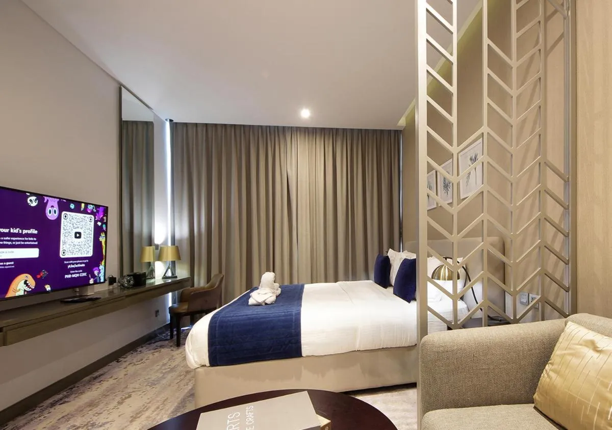 ⁨Elegant Studio with Canal Views DAMAC Prive⁩ — صورة 20