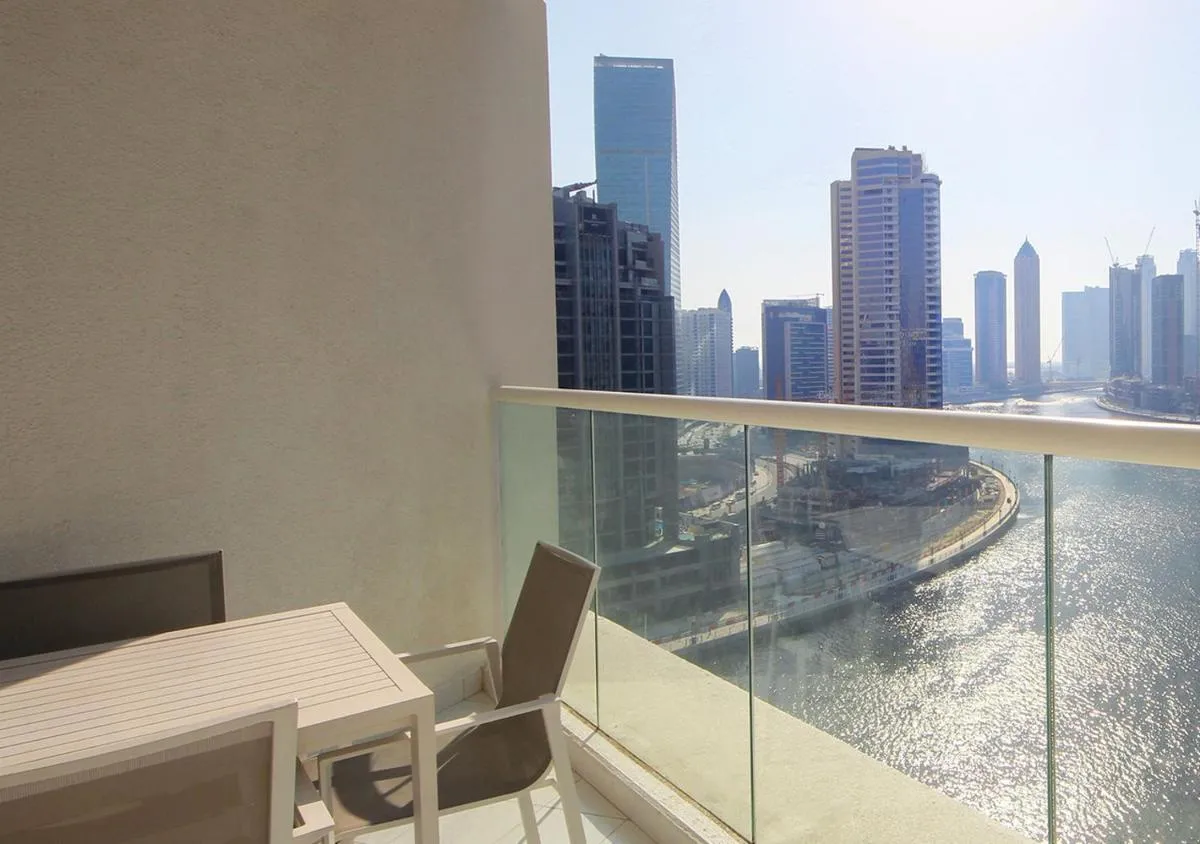 ⁨Elegant Studio with Canal Views DAMAC Prive⁩ — صورة 10