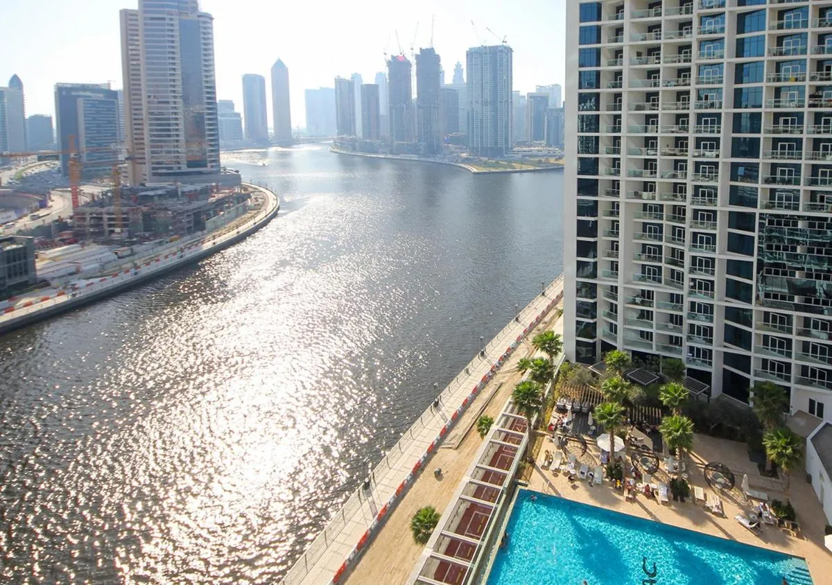 ⁨Elegant Studio with Canal Views DAMAC Prive⁩ — صورة 24