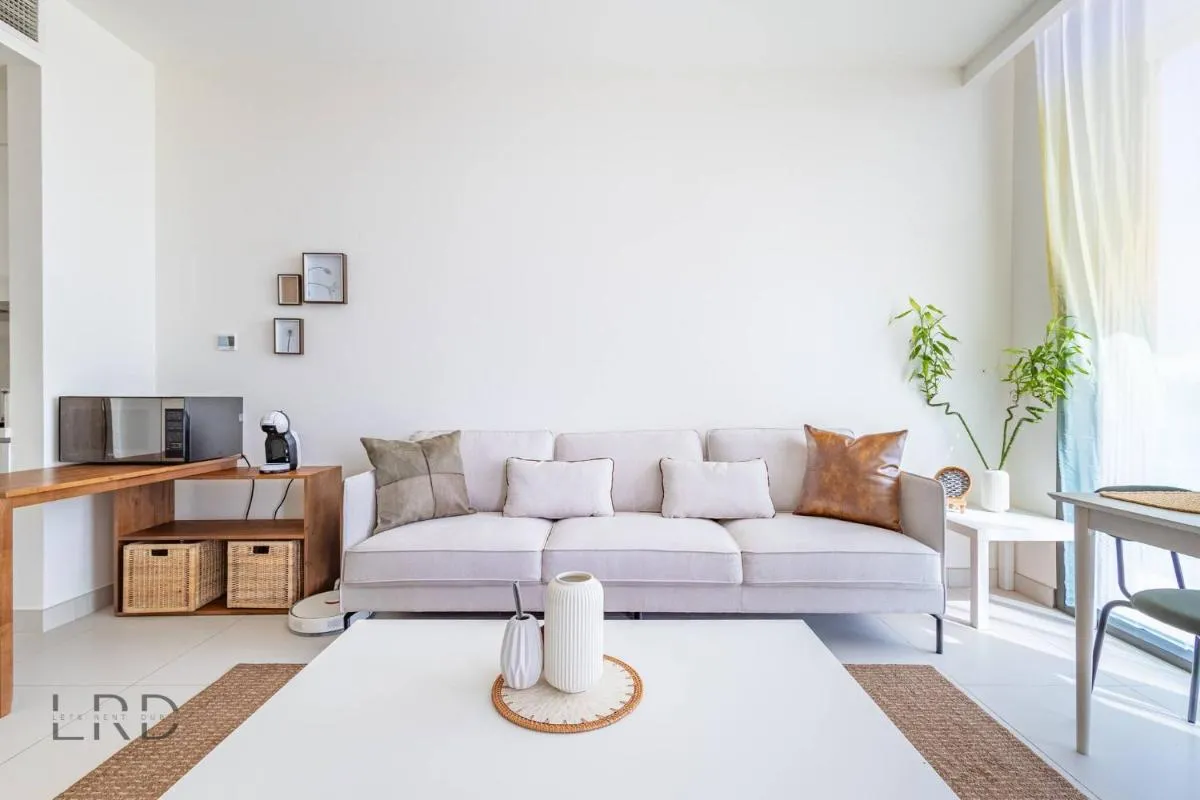 Modern & Vibrant 1BR Dubai Hills