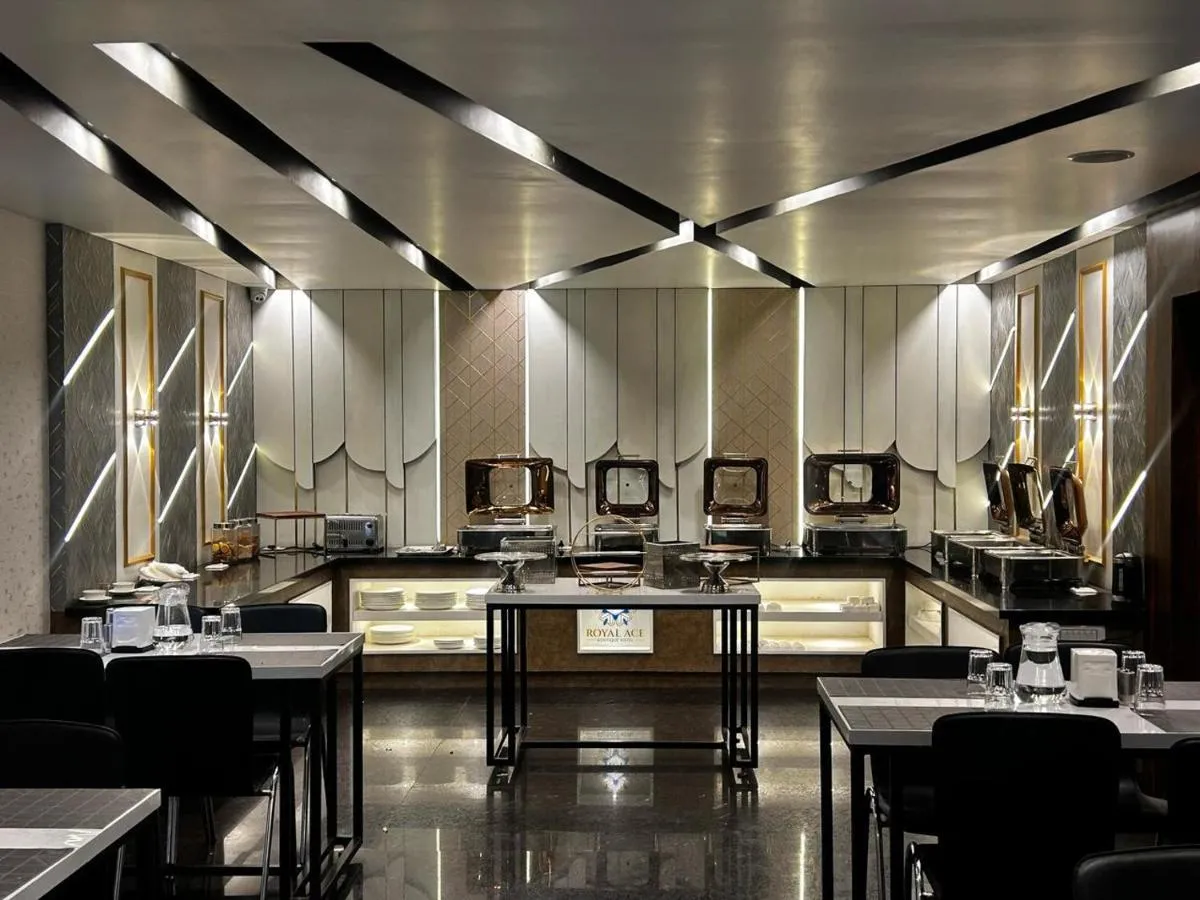 رويال إيس لوكسور — صورة 3