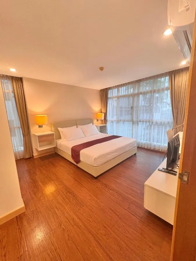 يكون ناريندرا جناحس سوكمنزلفيت بانكوك ثايلاند 50سكم تو 90سكم رومس و فري مينيبار - بانكوك، تايلاند