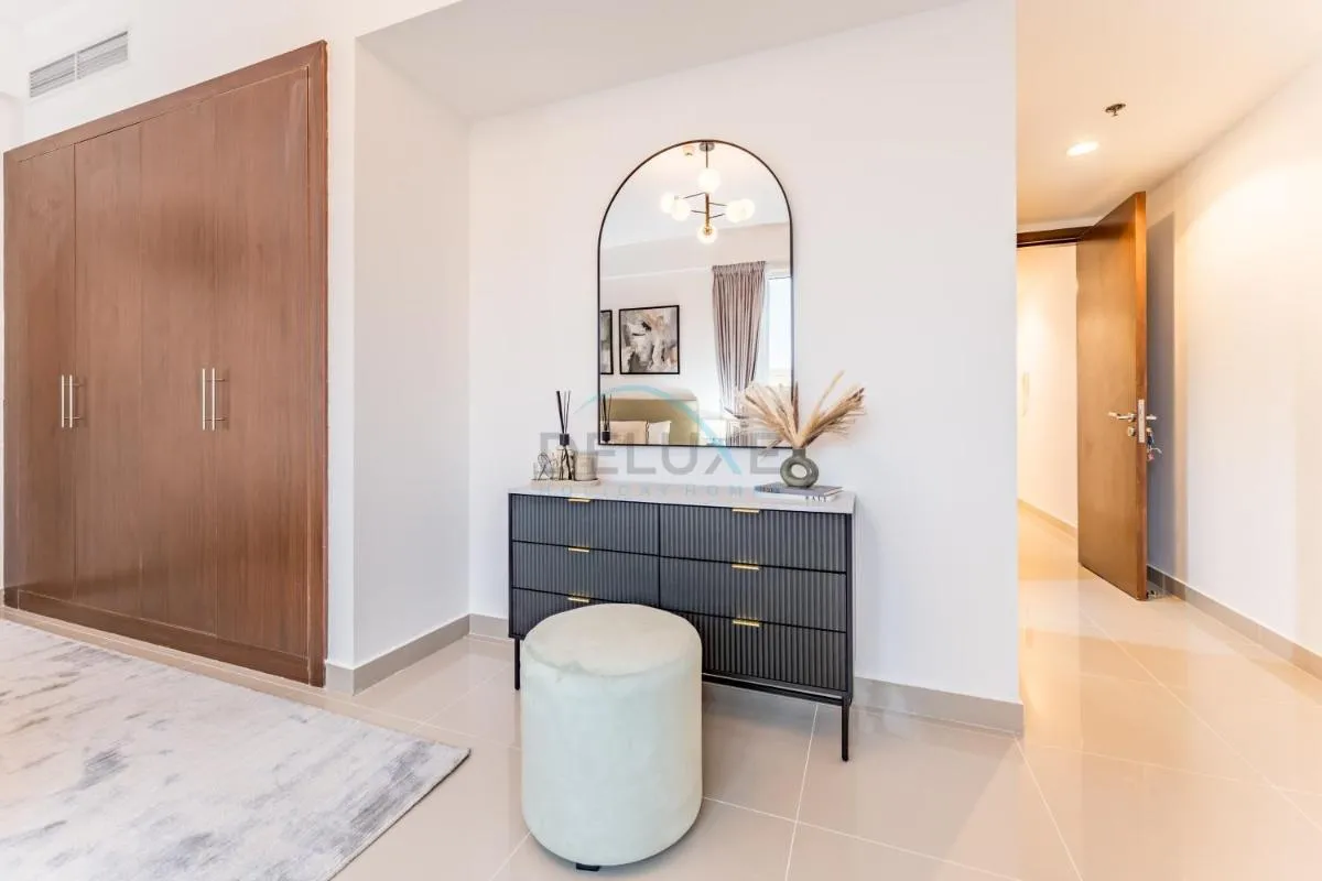 City View 2BR Just Steps from the Mall, Roxana Residence B, Jumeirah Village Circle by Deluxe Holiday Homes — صورة 4