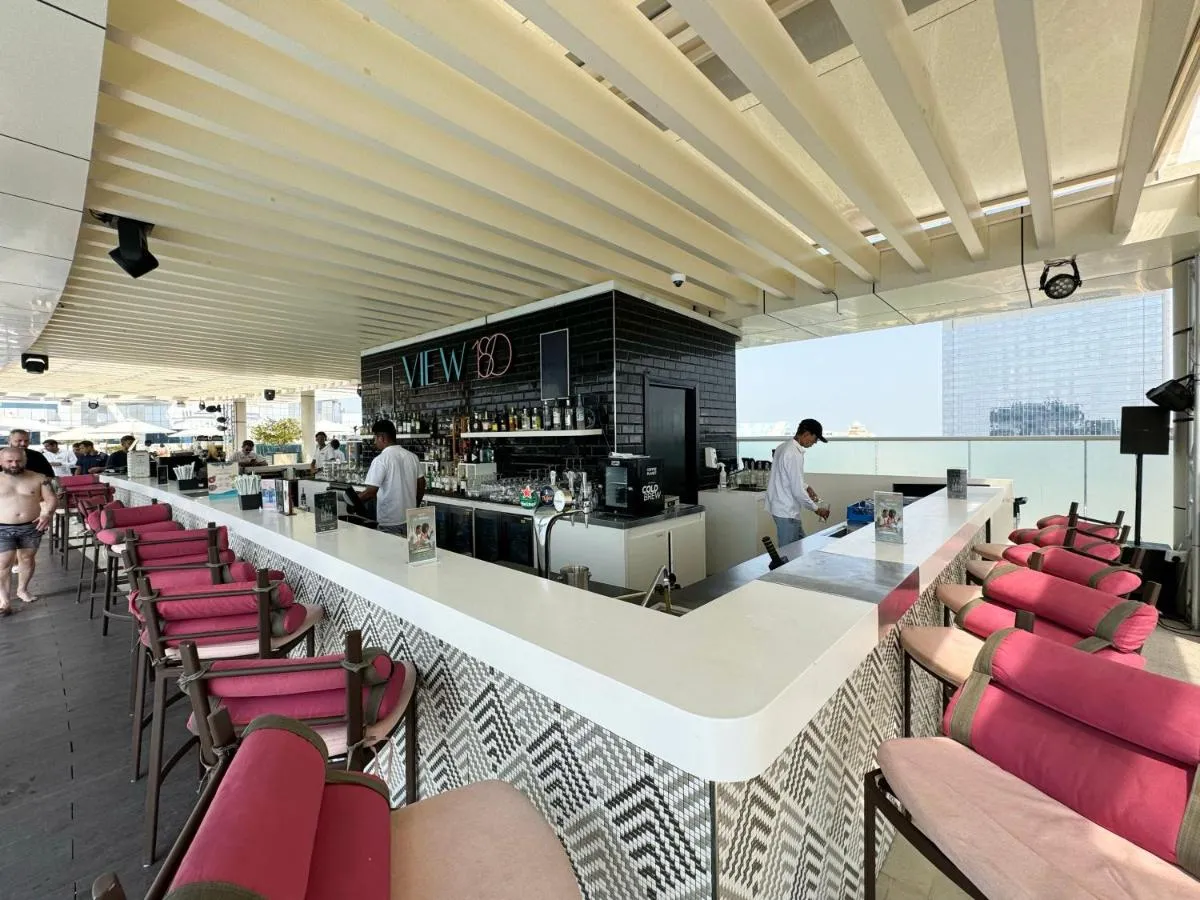 ⁨Palm Jumeirah - Luxe Infinity Pool I Direct Beach Access⁩ — صورة 40
