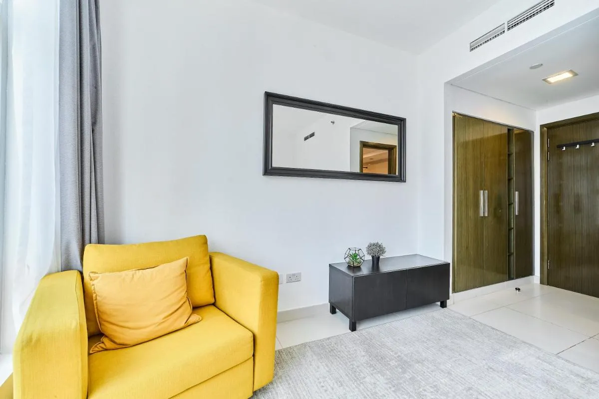 ⁨2BR at Lofts West Near Dubai Mall and Burj Khalifa⁩ — صورة 5