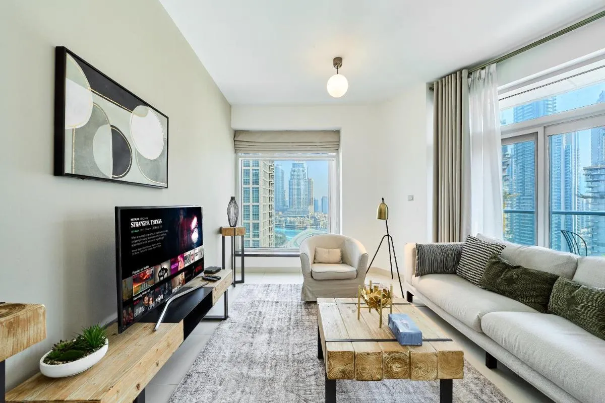 ⁨2BR at Lofts West Near Dubai Mall and Burj Khalifa⁩ — صورة 6