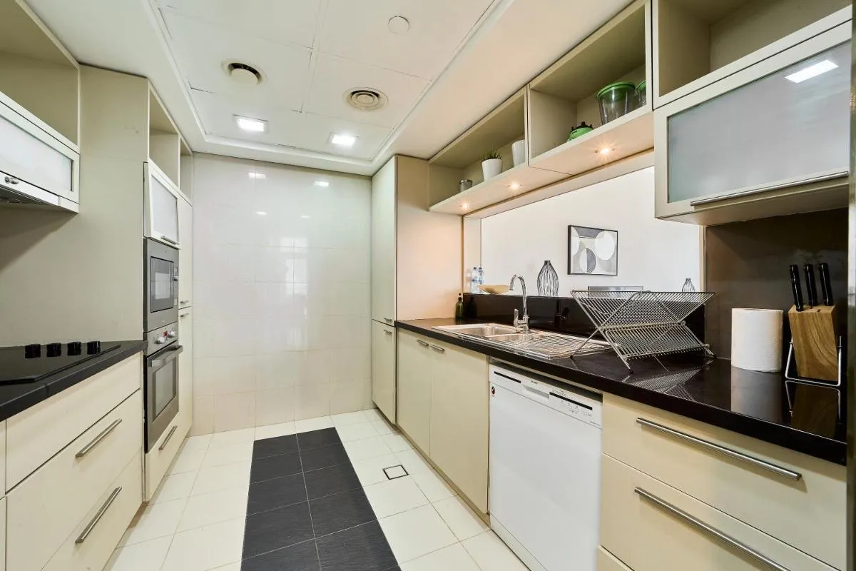⁨2BR at Lofts West Near Dubai Mall and Burj Khalifa⁩ — صورة 11