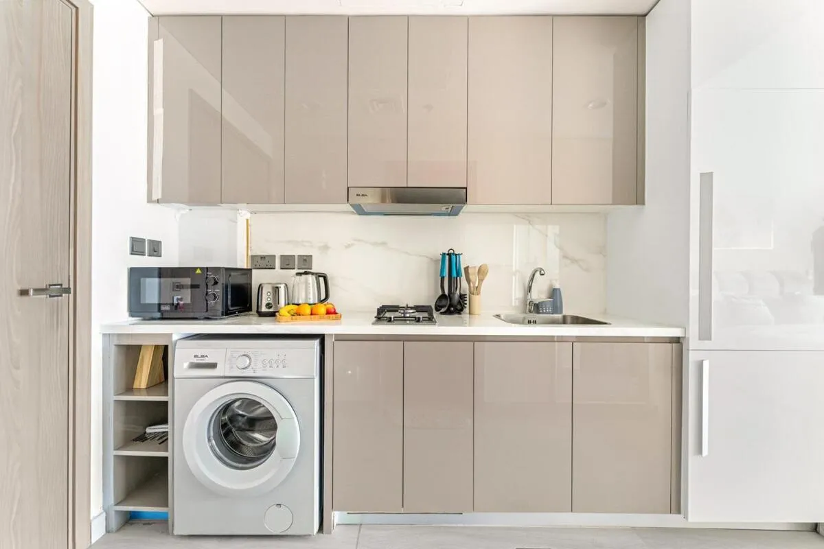 FIRST CLASS Studio Modern Vibes in Dubai