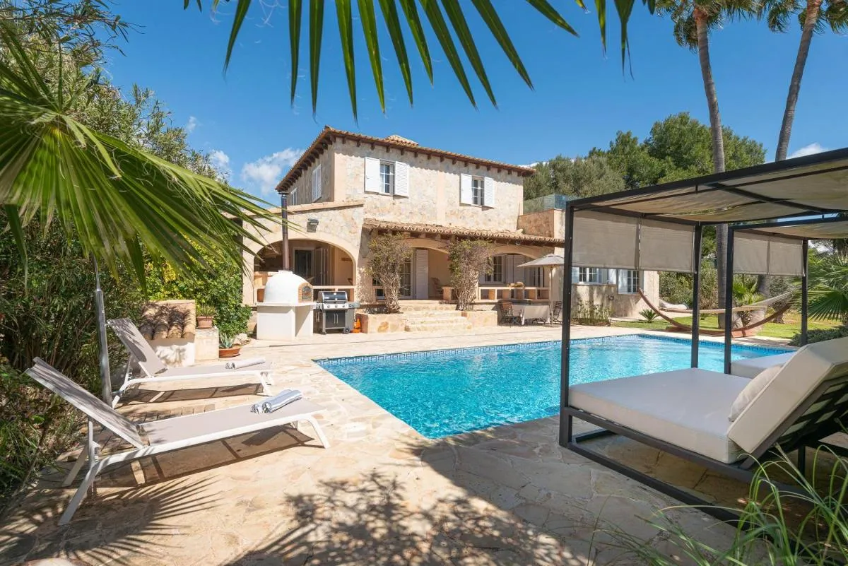 كاليمرو الغريا سل - مايوركا، إسبانيا