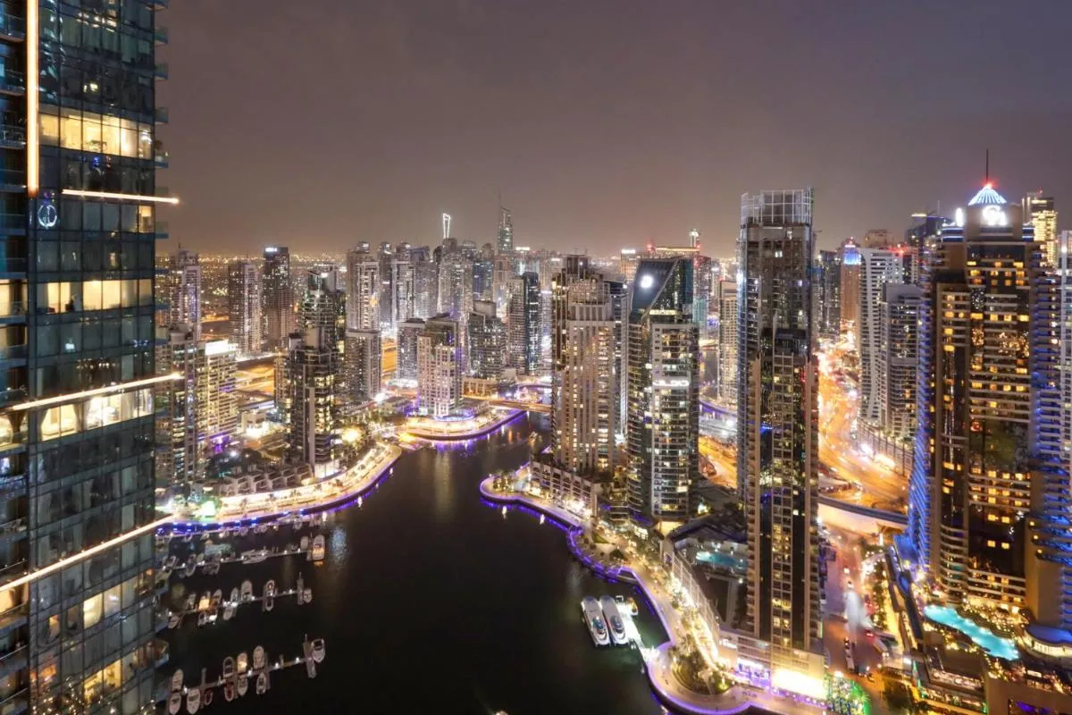 2بر سونسيت فييو سويت -جميرا ليفينغ مارينا غاتي - دبي، الإمارات