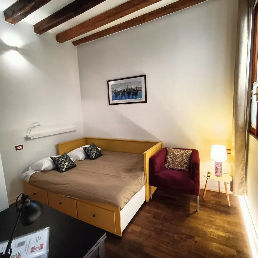 سا' بونتيي ريالتو وي-في فيبير - البندقية، إيطاليا