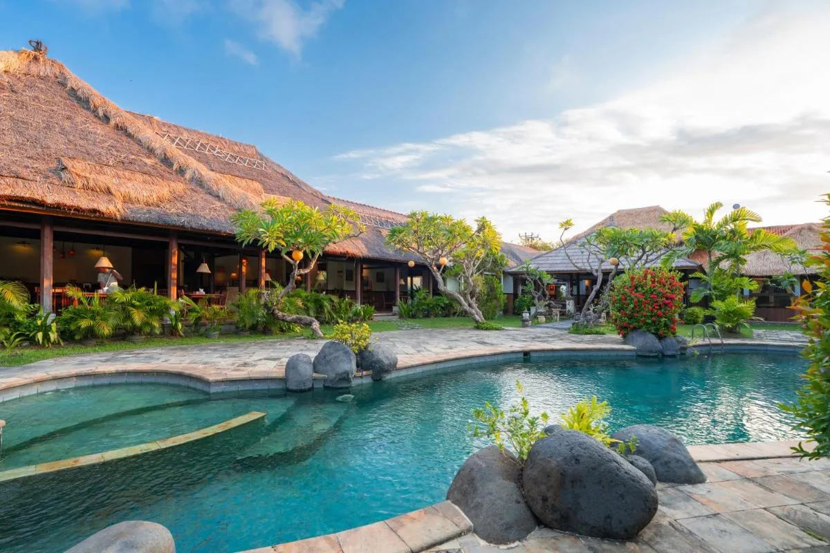 ديسامودا فيللاغي بي بيرتاما ماناغيمينت - Seminyak، إندونيسيا