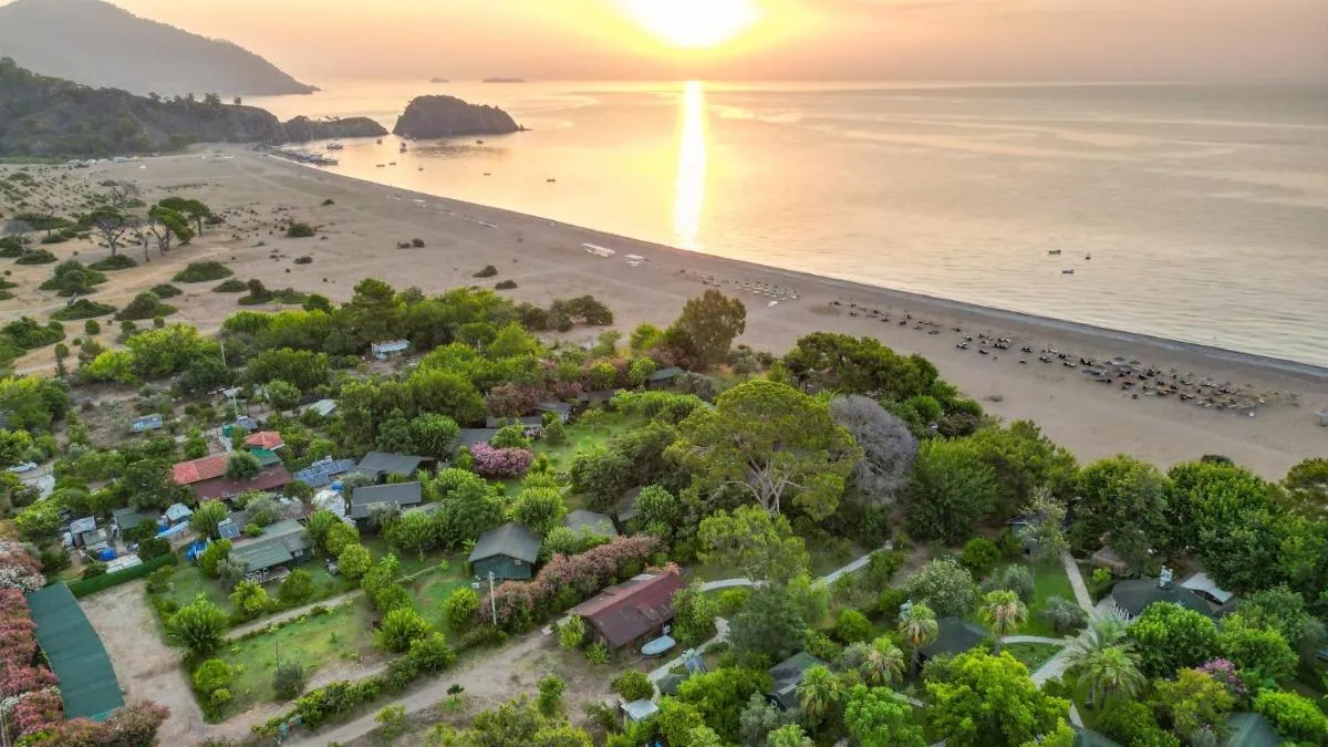 Etenna Beach Bungalows — صورة 2