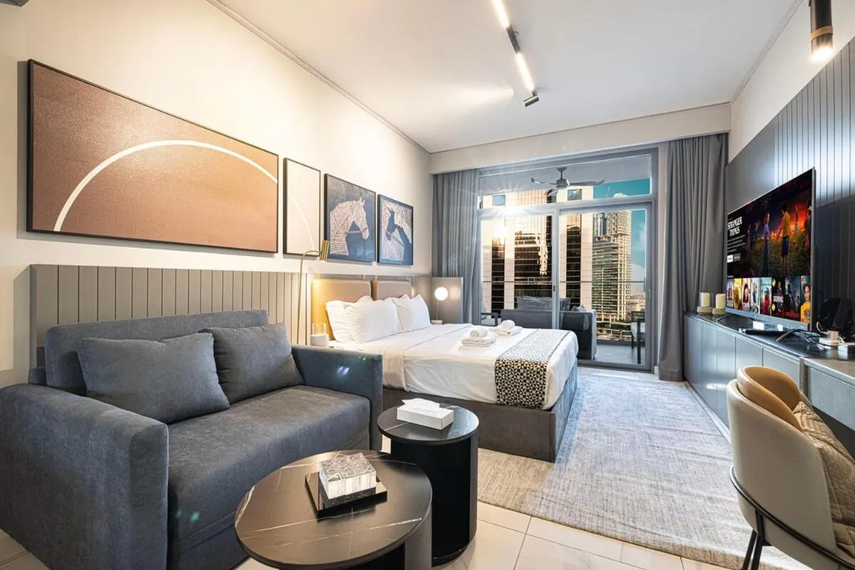 ⁨Cosy Studio, 7-min walk Burj Khalifa and Dubai Mall⁩ — صورة 10