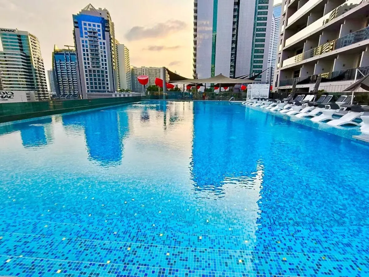 ⁨Cosy Studio, 7-min walk Burj Khalifa and Dubai Mall⁩ — صورة 42
