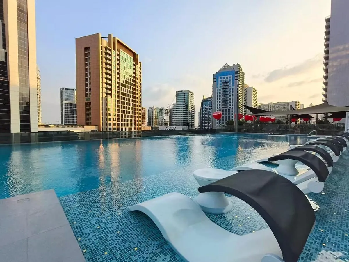 ⁨Cosy Studio, 7-min walk Burj Khalifa and Dubai Mall⁩ — صورة 49