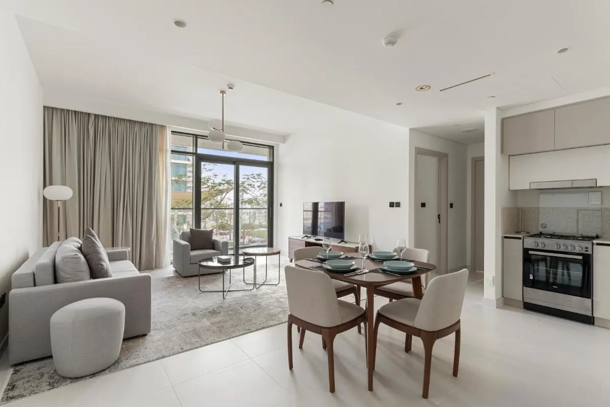 Luxury Stay at Marina Vista, Dubai Harbour