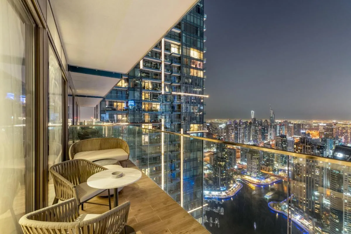 ⁨1BR Jumeirah Living - Marina View - 5 STARS Facilities⁩ — صورة 3