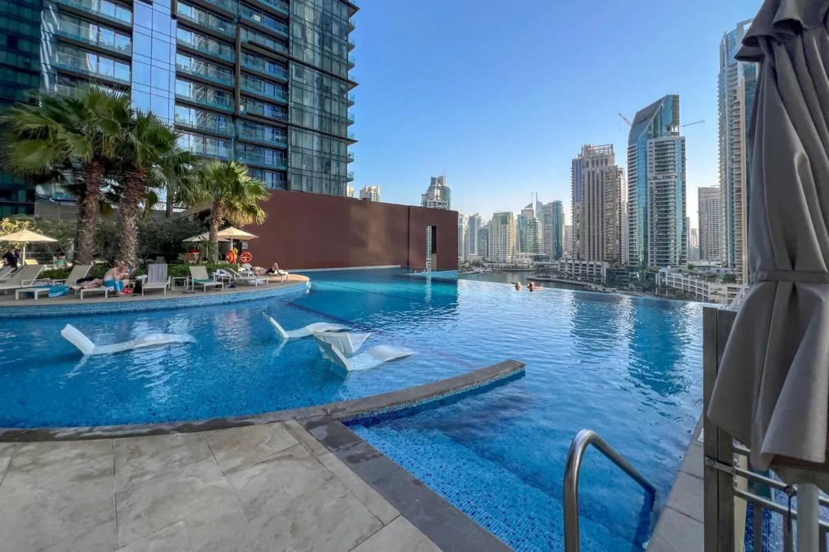 ⁨1BR Jumeirah Living - Marina View - 5 STARS Facilities⁩ — صورة 5
