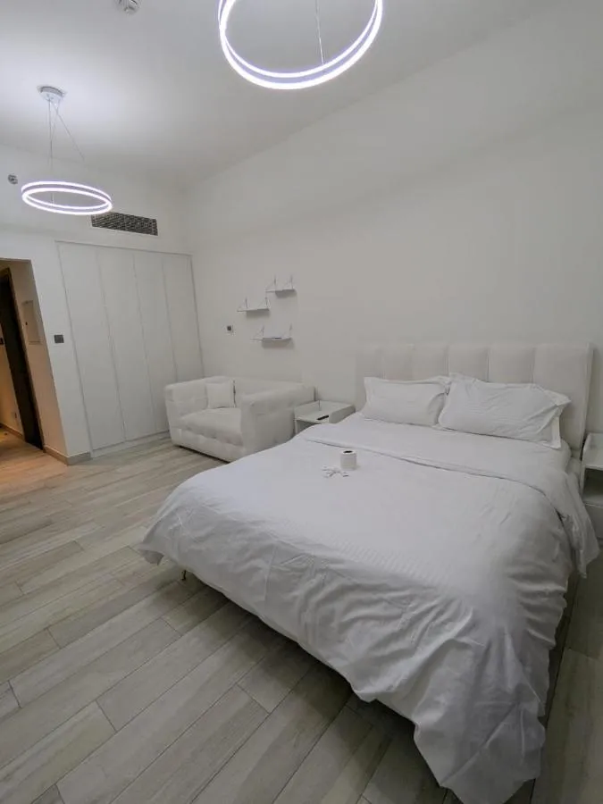 Nice Studio for rent at Jumeirah Village Circle Dubai — صورة 2