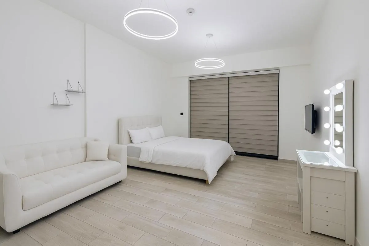 Nice Studio for rent at Jumeirah Village Circle Dubai - Sabkhah، الإمارات