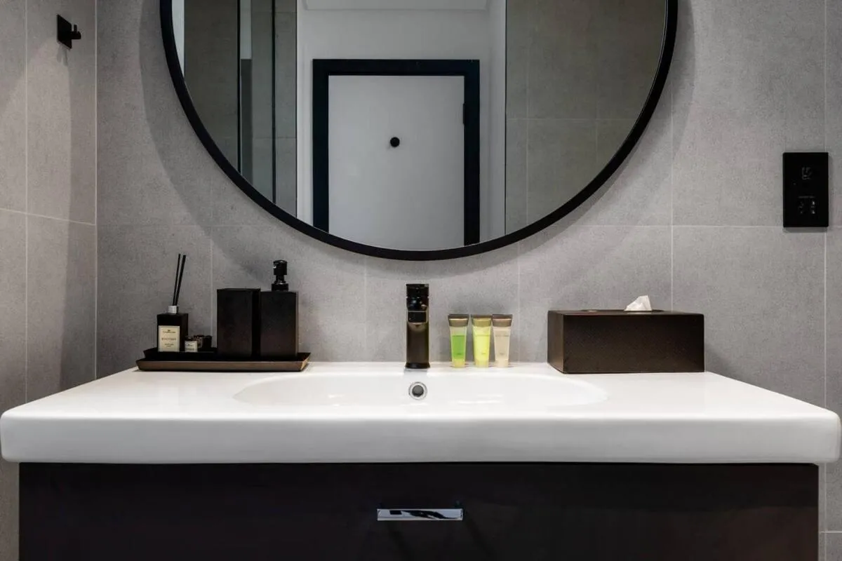 ⁨5 Star Apartment Dubai Burj KhalifaView⁩ — صورة 12