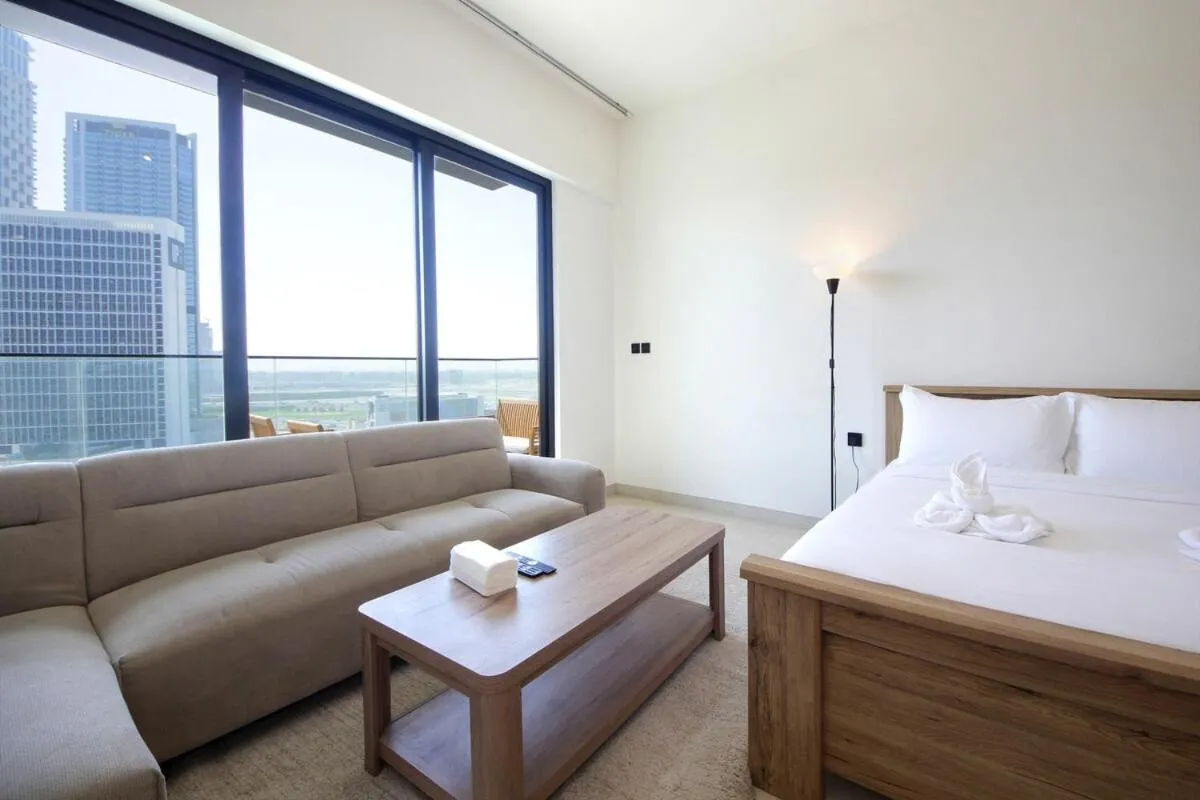 Modern Studio Stay in Business Bay Near Dubai Mall — صورة 3