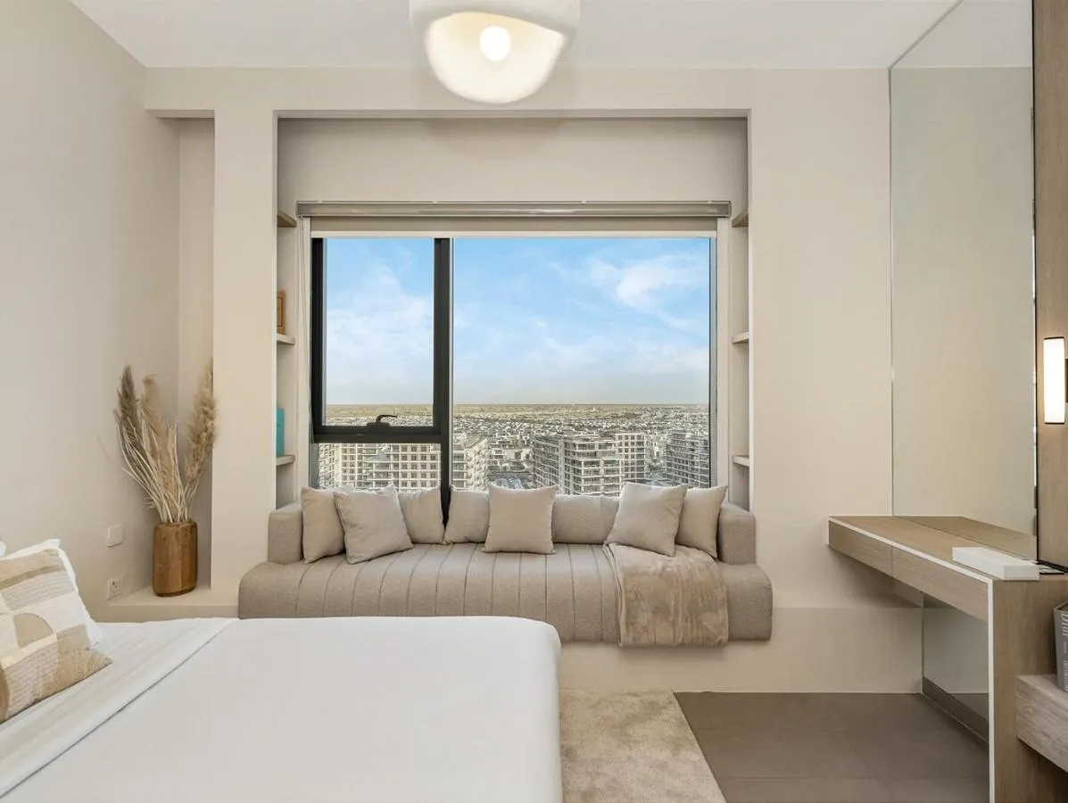 Contemporary Parkfront 2BR Dubai Hills Living — صورة 2