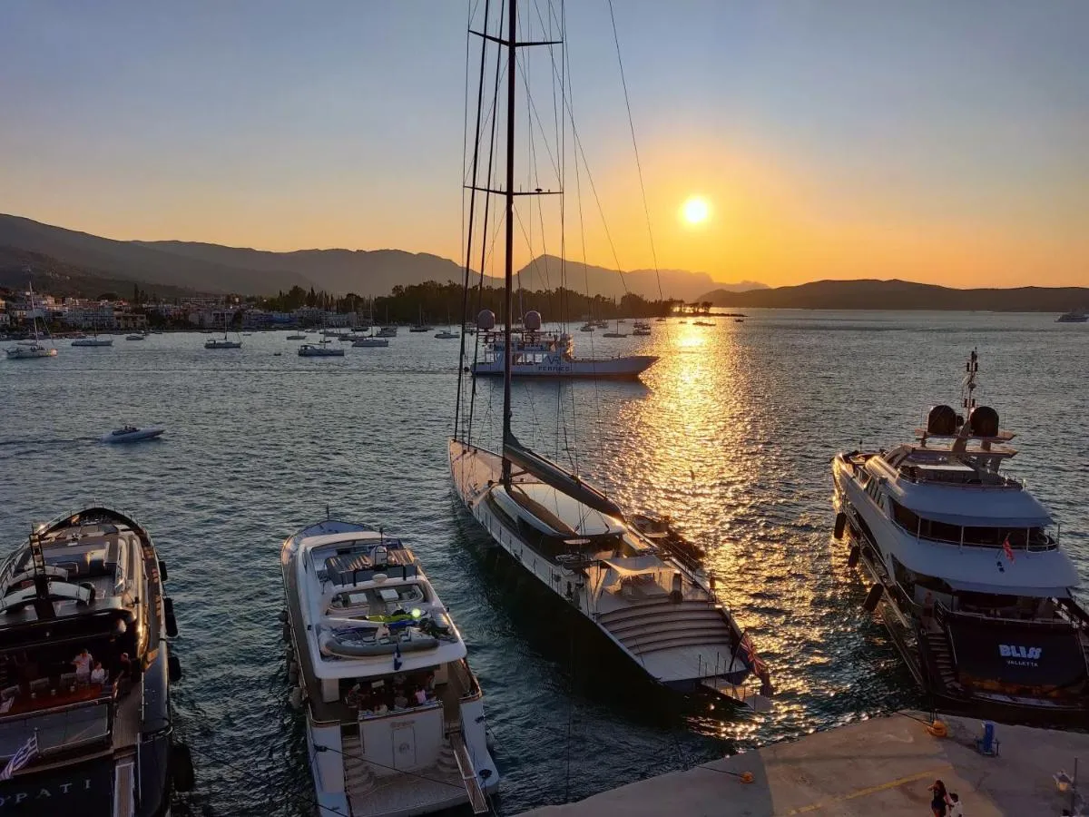 تهي مانيسسي سيتي بوتيك هوتيل - Poros، اليونان