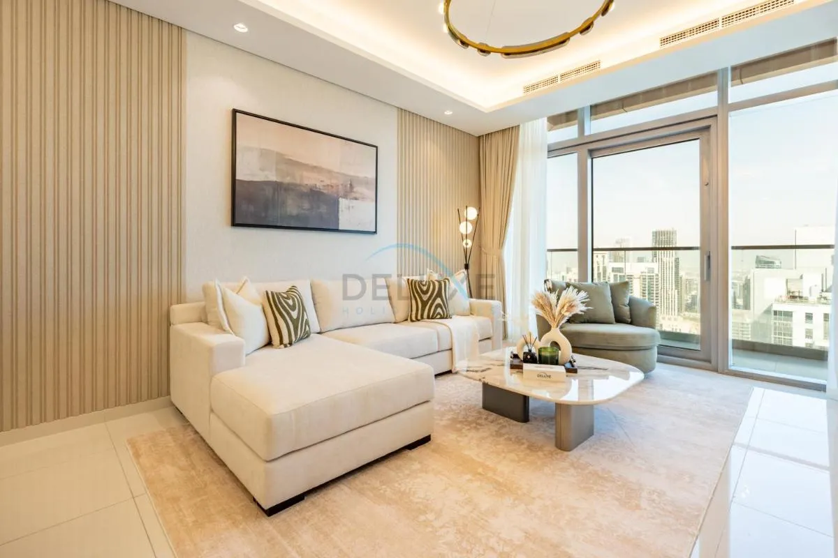 2BR with Balcony Overlooking City and Burj Khalifa, Minutes Away from Dubai Mall, Paramount Tower Hotel and Residences, Business Bay by Deluxe Holiday Homes