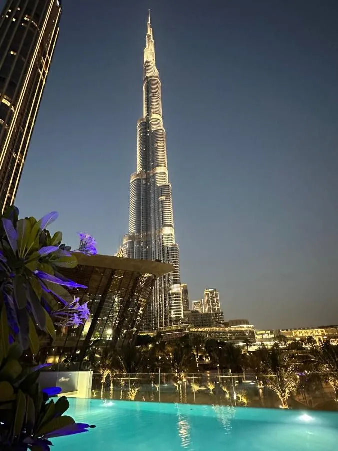 GRANDE High Floor 1BHK 4 Min Walk Burj Kha Dubai Mall Infinity Pool with Fountain view Free Parking By THE MERIDIAN LUXE - Sabkhah، الإمارات
