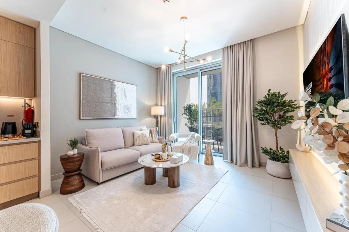 Luxurious 1BR Pool with Burj Khalifa View Dubai Mall — صورة 3
