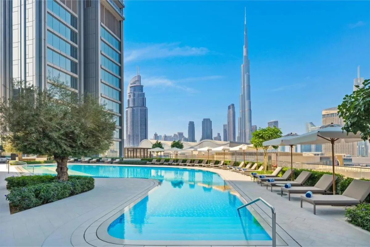 Luxurious 1BR Pool with Burj Khalifa View Dubai Mall