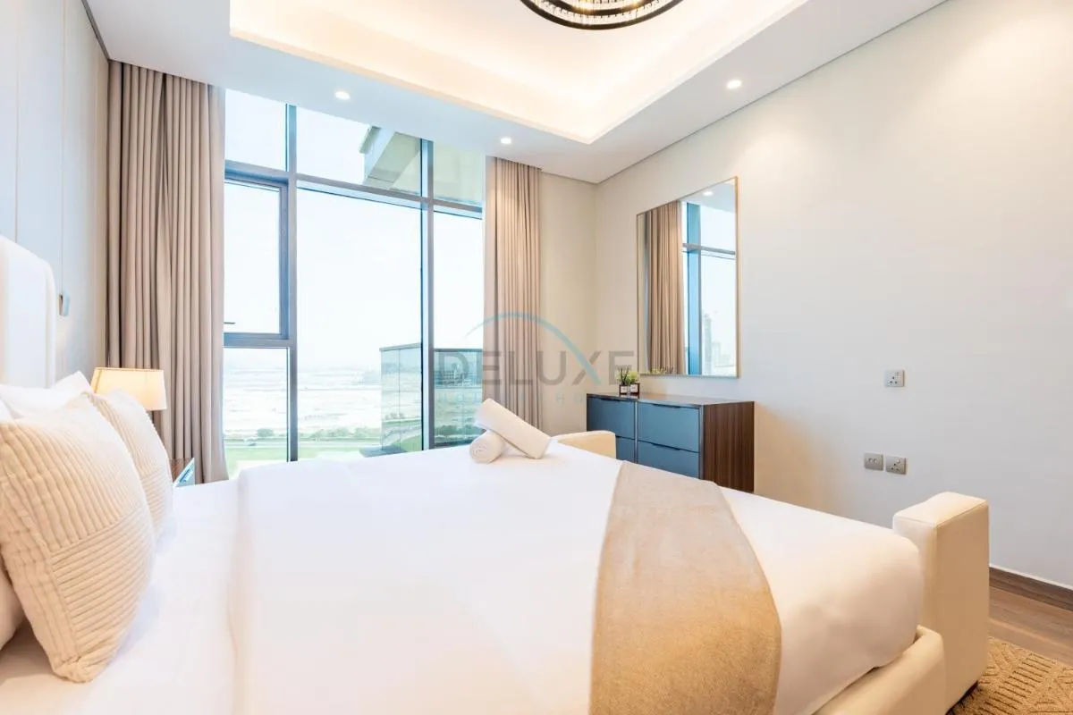 Skyline View 1BR, Minutes Away from Downtown and Dubai Mall, Nobles Tower, Business Bay by Deluxe Holiday Homes — صورة 4