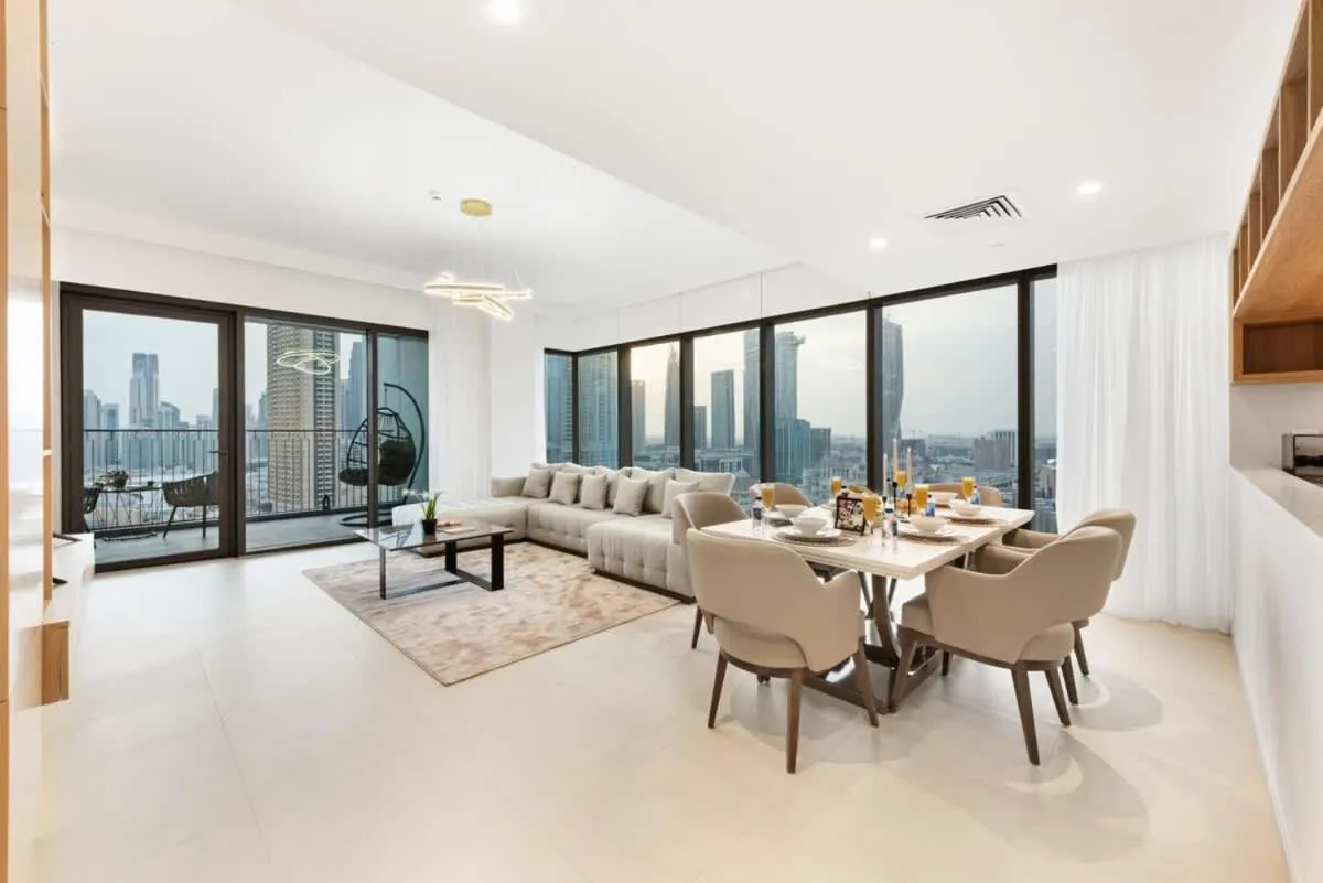 ⁨Ultimate Luxury 3BDR With Burj Khalifa view⁩ — صورة 5